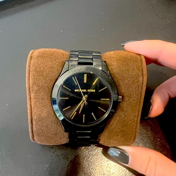 Michael Kors Slim Runway watch ⌚️ - Picture 1 of 8